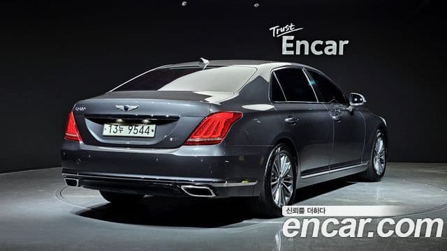 Genesis EQ900 Luxury, 2016 2