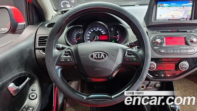 Kia All New Morning Luxury, 2013 13