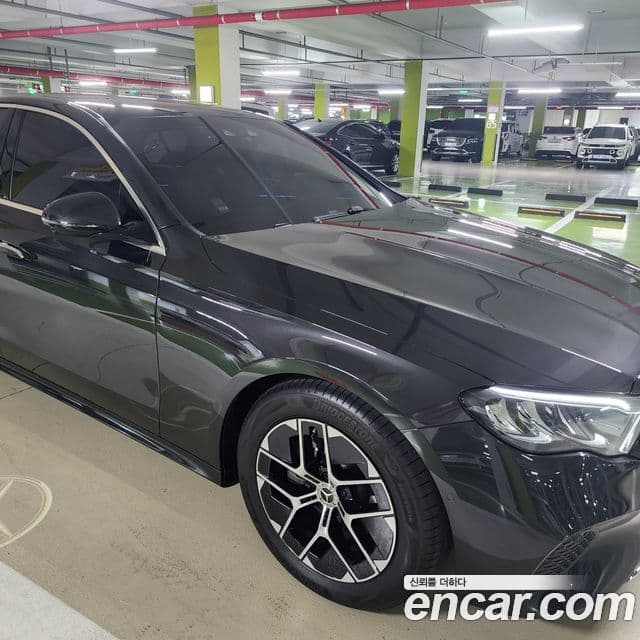 Mercedes-Benz E-класс W214 Avantgarde, 2024 4