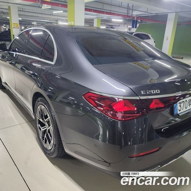 Mercedes-Benz E-класс W214 Avantgarde, 2024 7