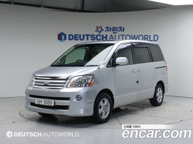 Toyota 노아, 2005 1