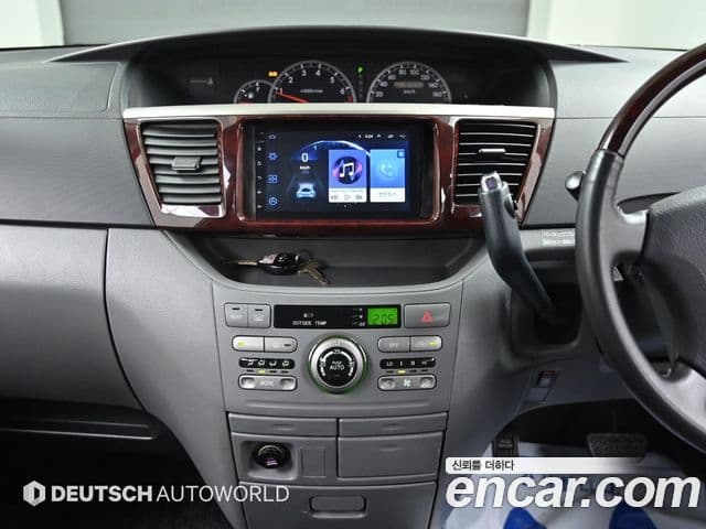 Toyota 노아, 2005 14