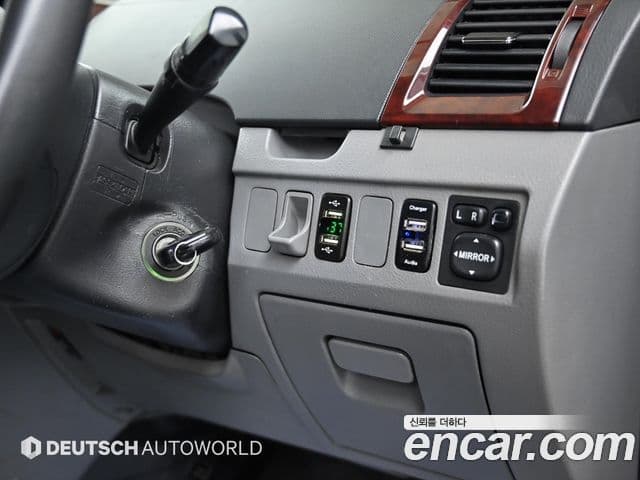 Toyota 노아, 2005 17