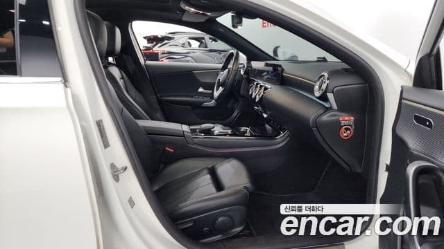 Mercedes-Benz A-класс W177 A250 4MATIC седан, 2021 11