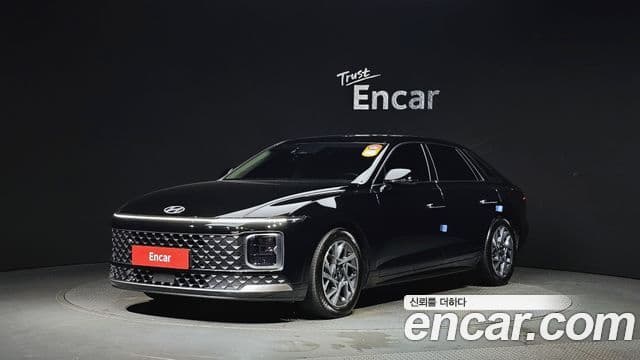 Hyundai Grandeur (GN7) люксовая версия, 2023 1