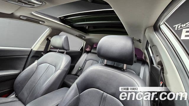 Kia K5 2세대 Prestige, 2016 11