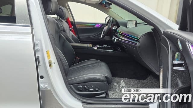 Genesis G80 (RG3) бензин 2.5 турбо AWD, 2024 10