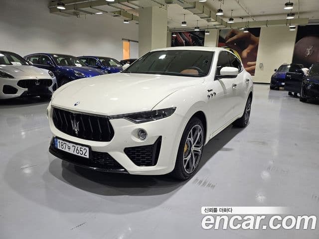 Maserati Levante 3.0 S AWD Modena, 2023 1