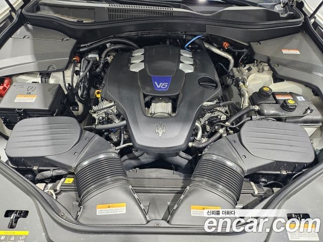 Maserati Levante 3.0 S AWD Modena, 2023 6