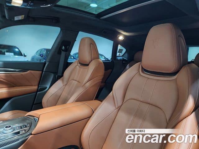 Maserati Levante 3.0 S AWD Modena, 2023 10