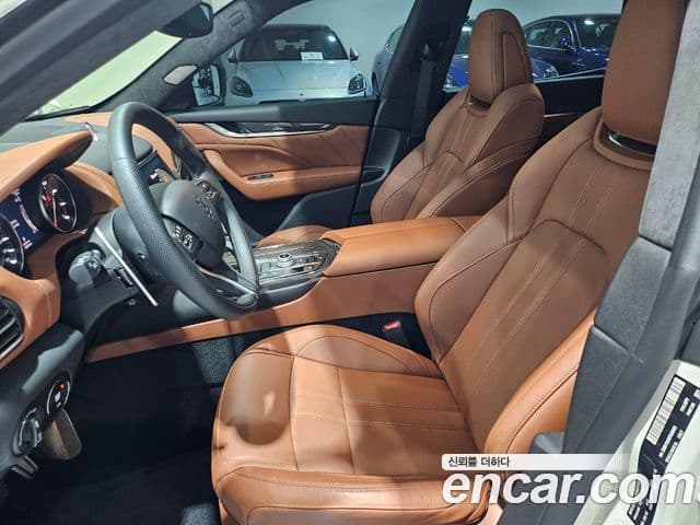 Maserati Levante 3.0 S AWD Modena, 2023 13