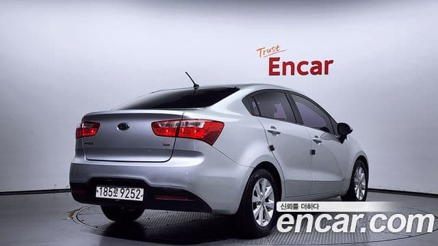 Kia All New Pride Luxury, 2012 2