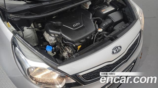 Kia All New Pride Luxury, 2012 6