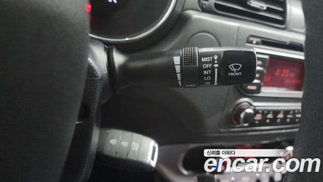 Kia All New Pride Luxury, 2012 18