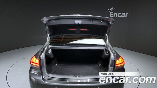 Genesis G80 Premium Luxury, 2019 20