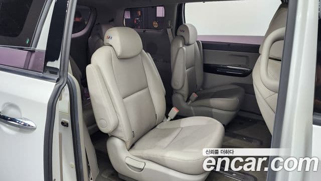 Kia All New Carnival Prestige, 2017 12