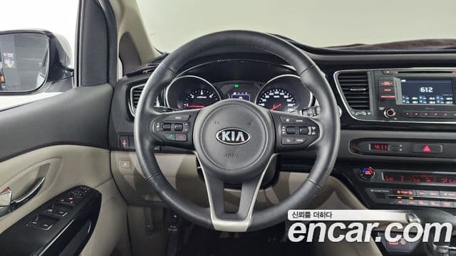 Kia All New Carnival Prestige, 2017 13