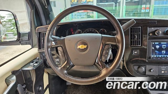 Chevrolet 익스프레스밴, 2017 13