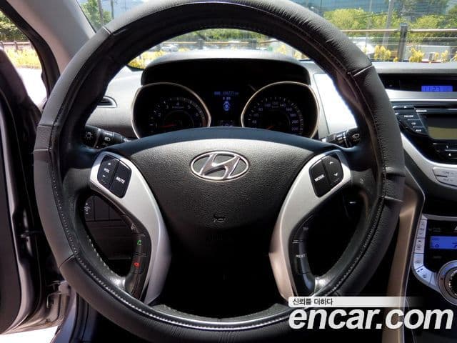 Hyundai Avante MD Premier, 2011 14