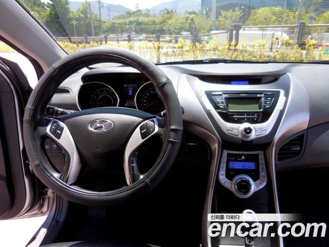 Hyundai Avante MD Premier, 2011 17