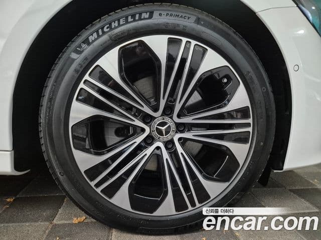 Mercedes-Benz E-класс W214 Exclusive, 2024 7