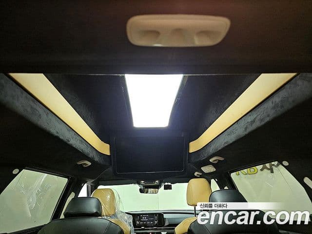 Kia Carnival 4세대 9인승 High Limousine(компания по спецнадстройкам), 2022 14