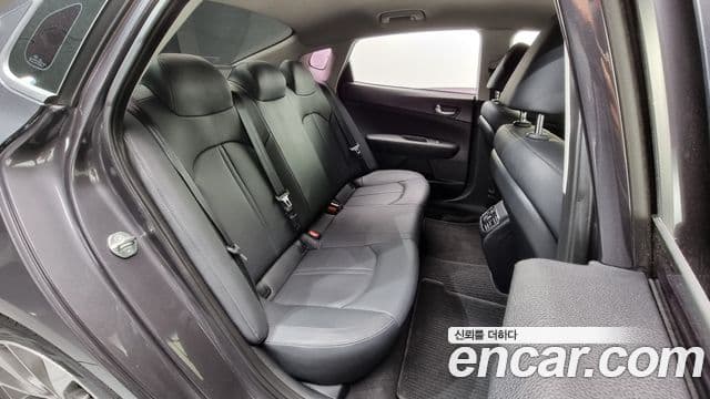 Kia K5 2세대 Style Edition, 2018 19