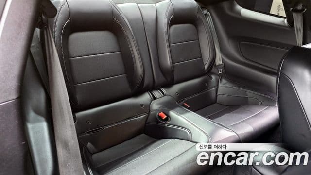 Ford Mustang купе, 2020 12