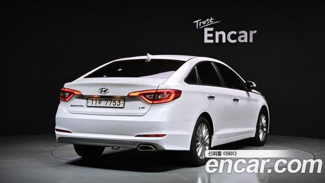 Hyundai LF Sonata LPI Modern(для людей с инвалидностью), 2015 2