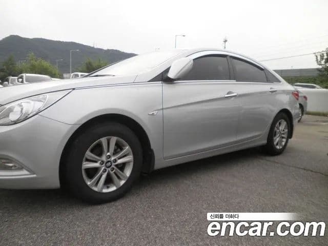 Hyundai YF Sonata Premier, 2011 2
