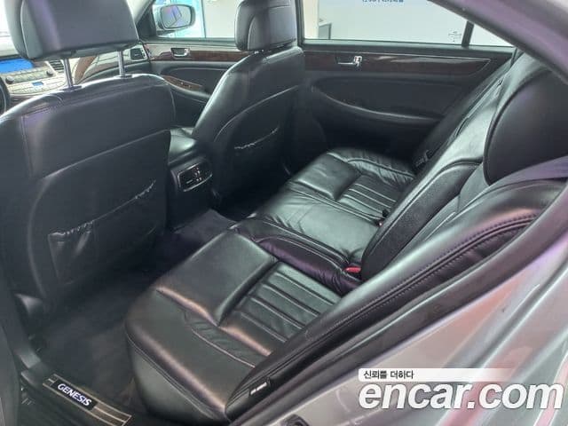 Hyundai Genesis Prime Pack, 2010 10