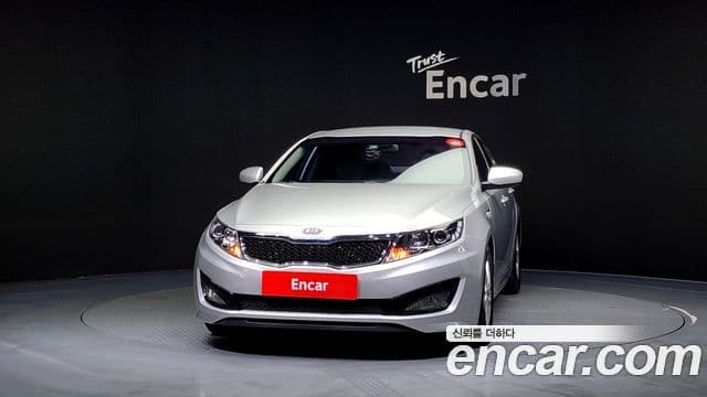 Kia K5 Special, 2011 3