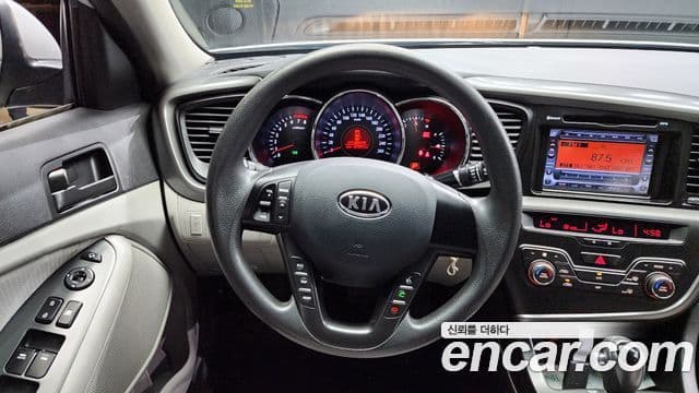 Kia K5 Special, 2011 13