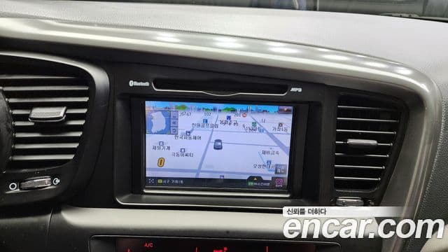 Kia K5 Special, 2011 14