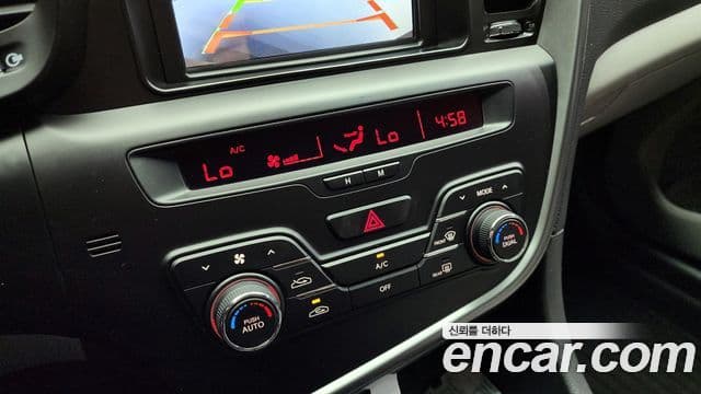 Kia K5 Special, 2011 16