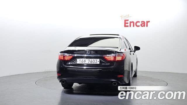 Lexus New ES350 XV60, 2015 4