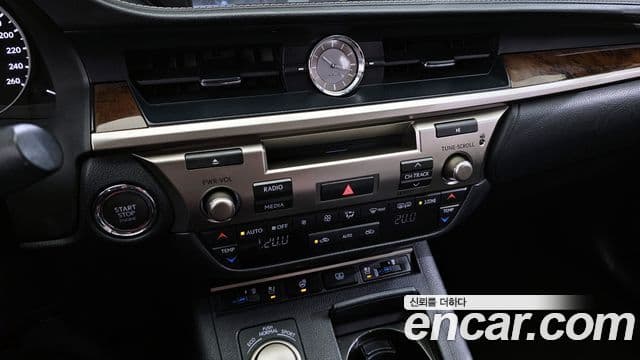 Lexus New ES350 XV60, 2015 17