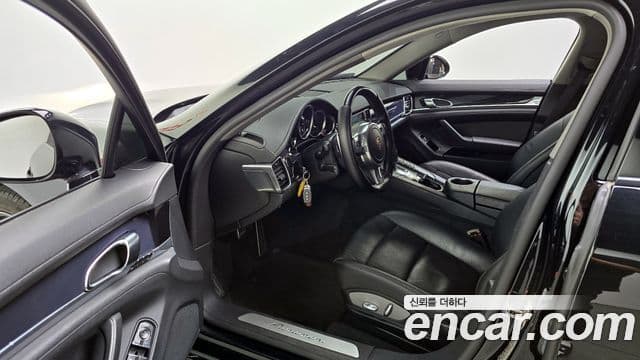Porsche Panamera 970, 2011 10