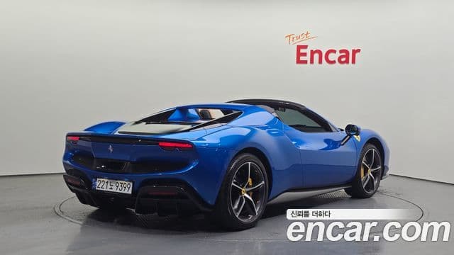 Ferrari 296 GTS 3.0 V6, 2024 2