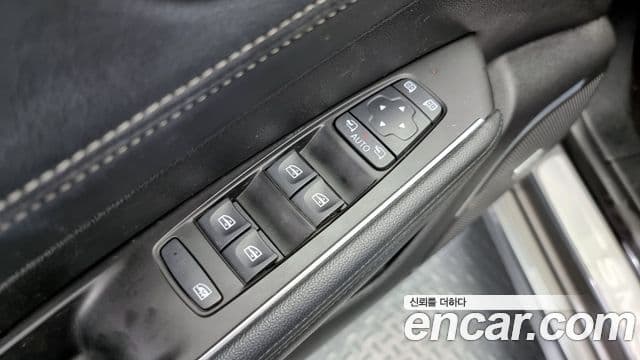 Renault Korea(Samsung) SM6 2.0 LPe RE (для людей с инвалидностью), 2017 14