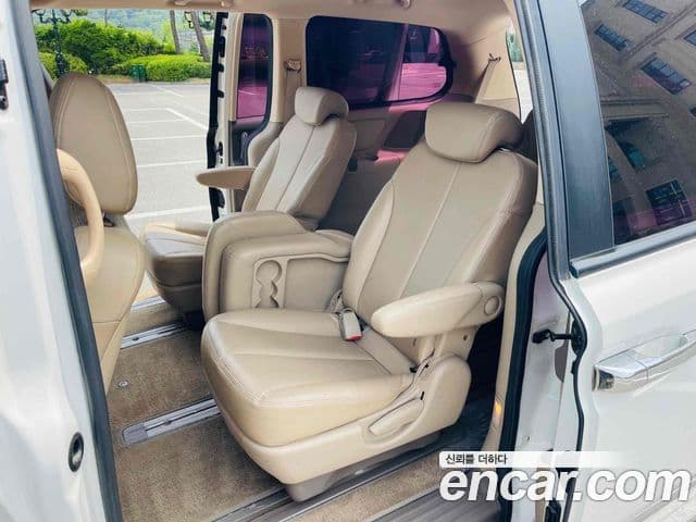 Kia Carnival R люксовая версия, 2013 12