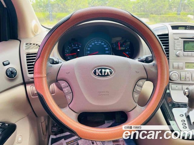 Kia Carnival R люксовая версия, 2013 16