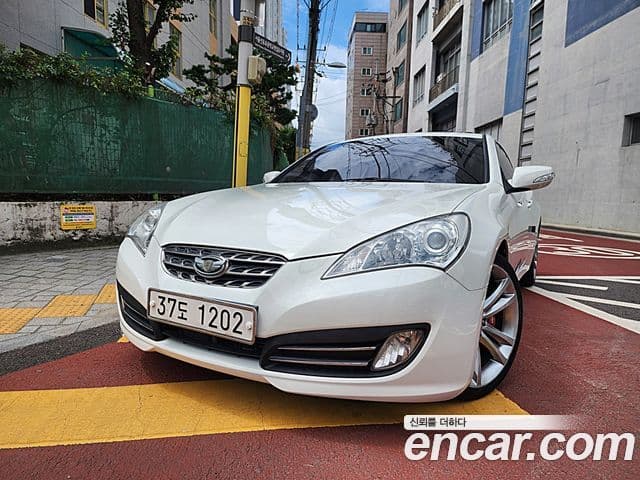 Hyundai Genesis купе 200 турбо R, 2010 1