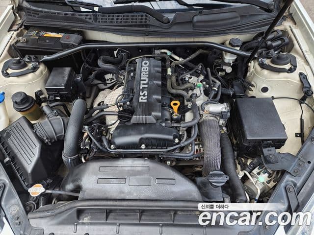 Hyundai Genesis купе 200 турбо R, 2010 6