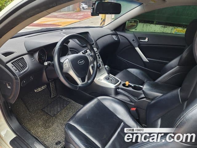 Hyundai Genesis купе 200 турбо R, 2010 11