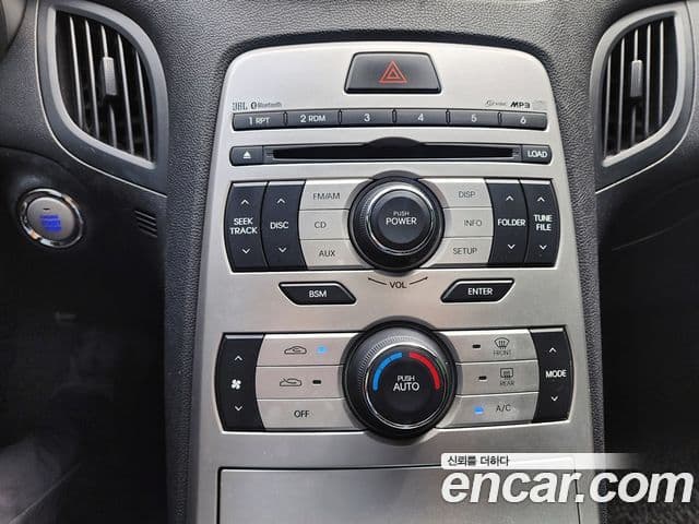 Hyundai Genesis купе 200 турбо R, 2010 15