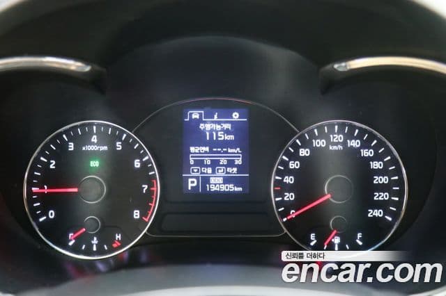 Kia K3 Trendy, 2013 13