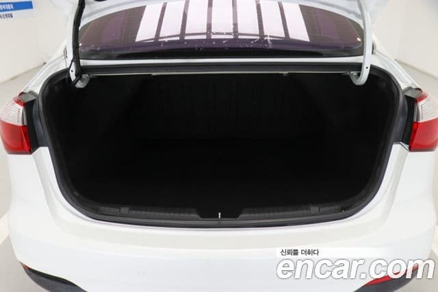 Kia K3 Trendy, 2013 18