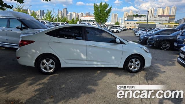 Hyundai Accent(новый кузов / новое поколение) Premier, 2012 7