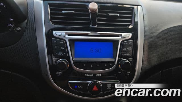 Hyundai Accent(новый кузов / новое поколение) Premier, 2012 16